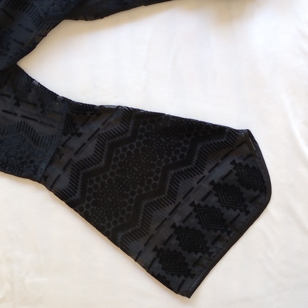 NWOT Anthropologie Yoana Baraschi Velvet Burnout Trumpet Sleeve Mini Dress L - Picture 4 of 6